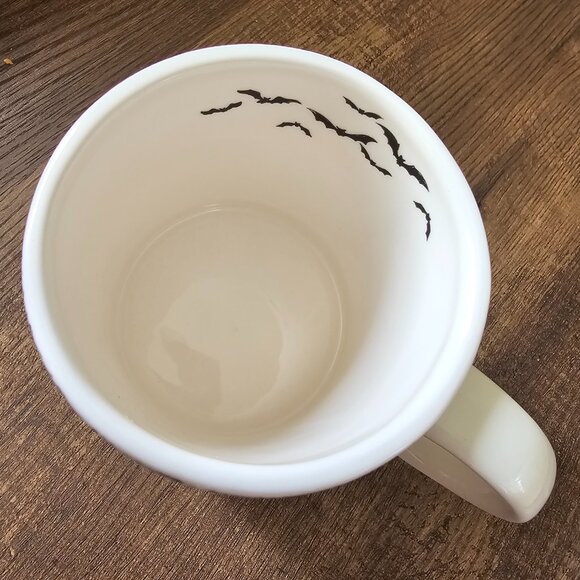 Sur La Table Earthenware Spider Web Mug 16oz - Picture 3 of 5